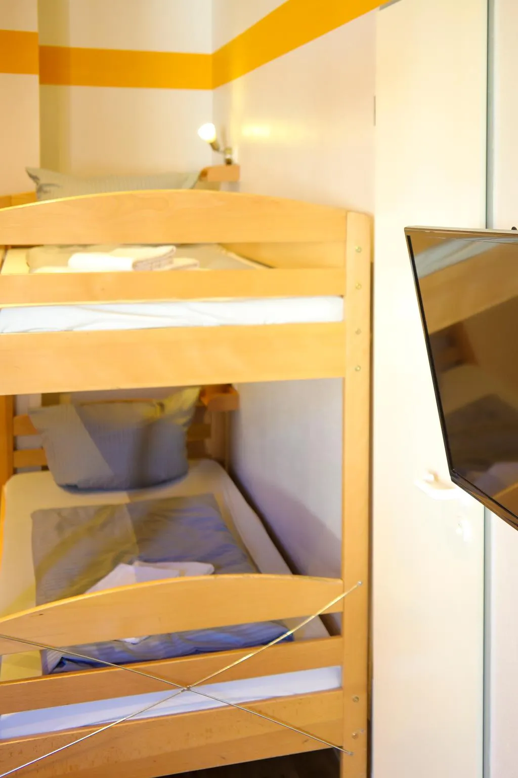 QUADRUPLE STANDARD Room, Acama Kreuzberg Hotel+Hostel, Berlin