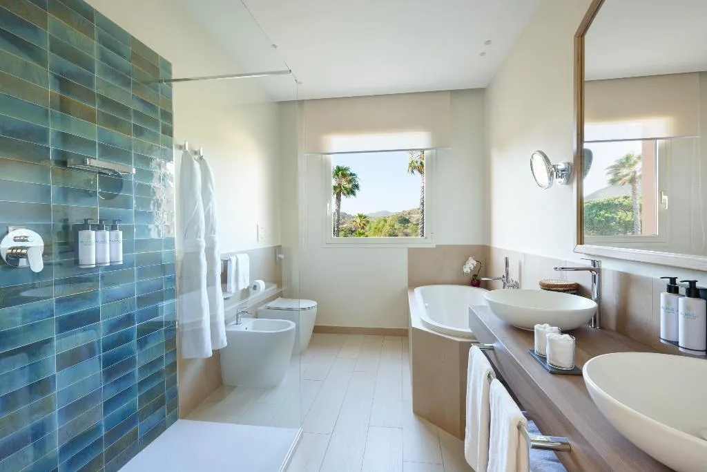 JUNIOR SUITE GARDEN VIEW Room, Almar Timi Ama Resort & Spa, Cagliari