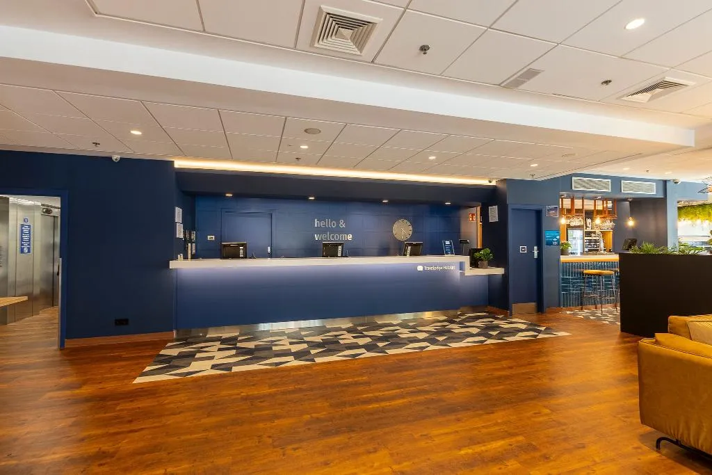 Lobby, Travelodge Barcelona Poblenou, Barcelona