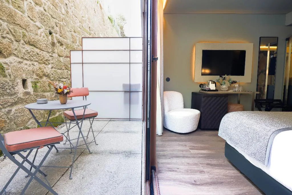 DOUBLE WITH TERRACE Room, Timbre Virtudes, Porto