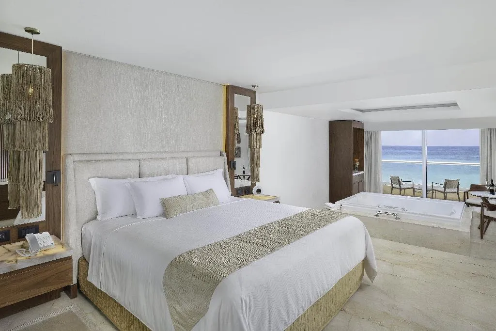 JUNIOR SUITE OCEAN VIEW Room, Sun Palace All Inclusive, Cancun Area