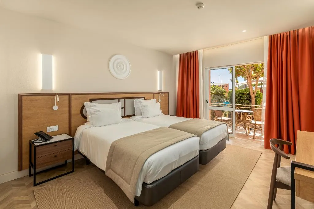 SINGLE GARDEN VIEW Room, Belavista da Luz, Algarve