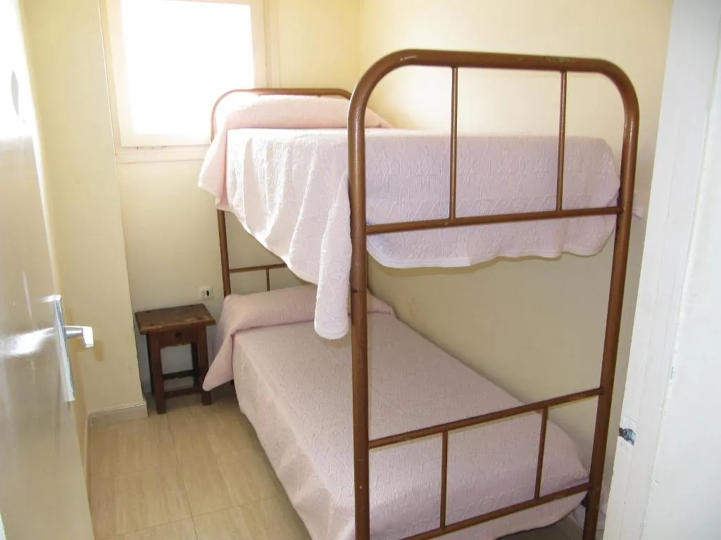 Room, Flandria, Costa Dorada