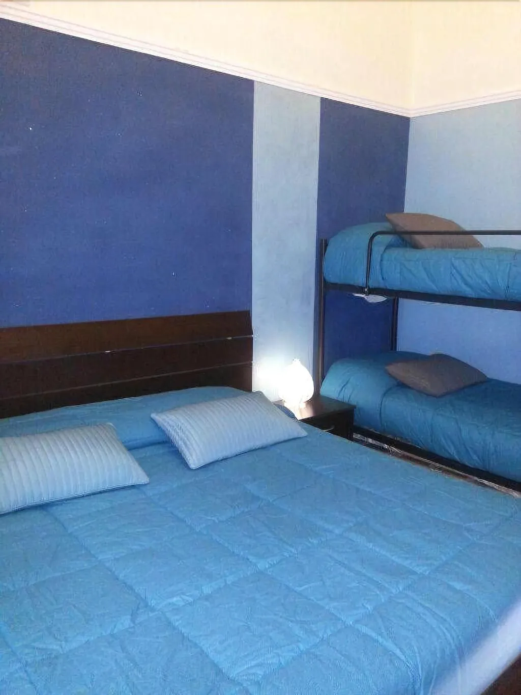 Room, Aloha, Naples