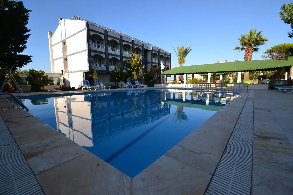 TRIPLE POOL VIEW Room, Cunda Basel Hotel, Izmir