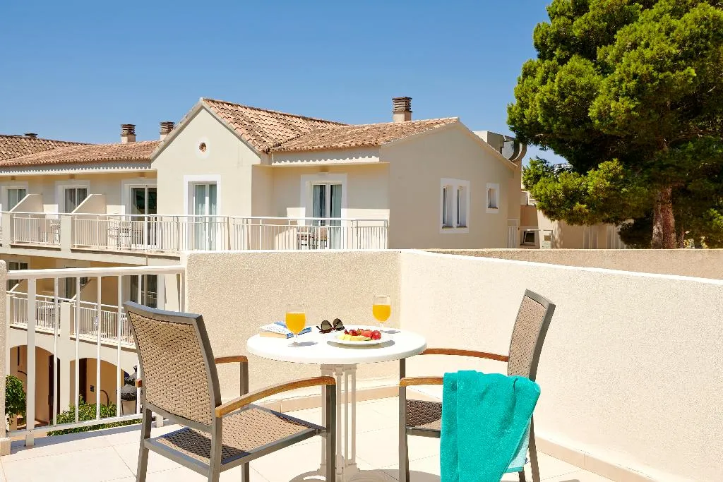 Double or Twin SUPERIOR Room, Iberostar Waves Club Cala Barca, Majorca