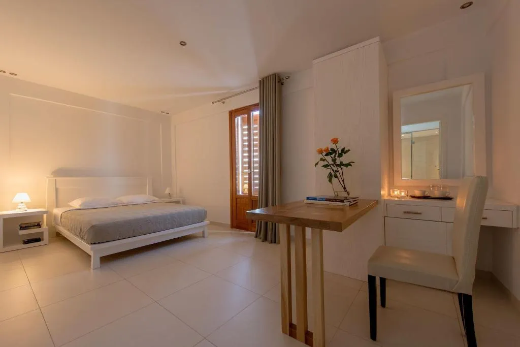 Room, Anamnesis Spa Luxury Apartments, Santorini