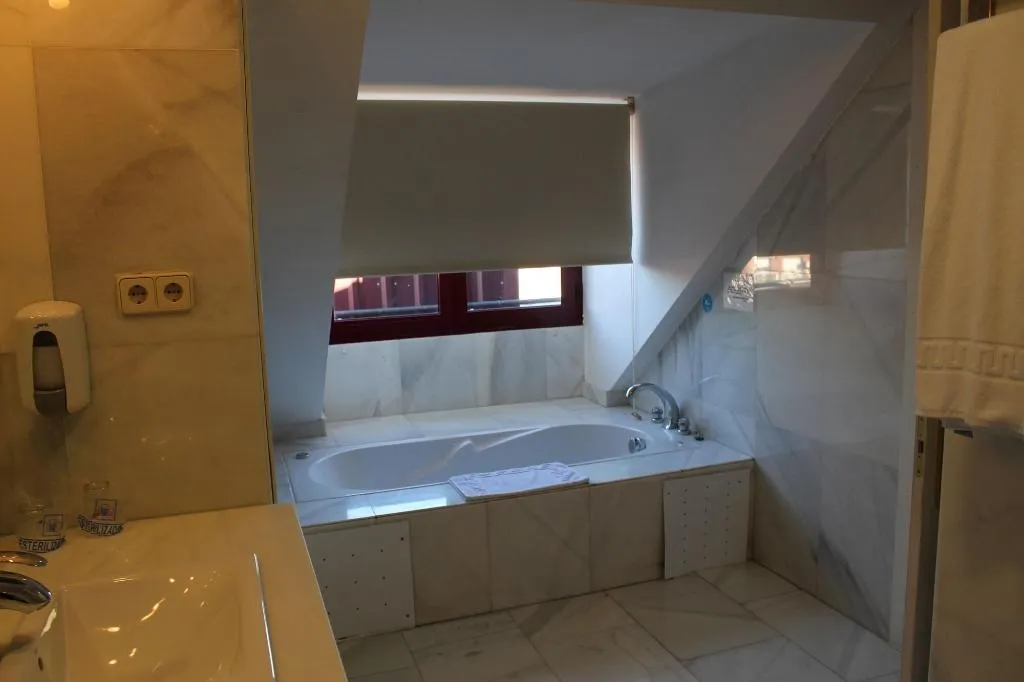 Room, Apartahotel Villa De Parla, Madrid