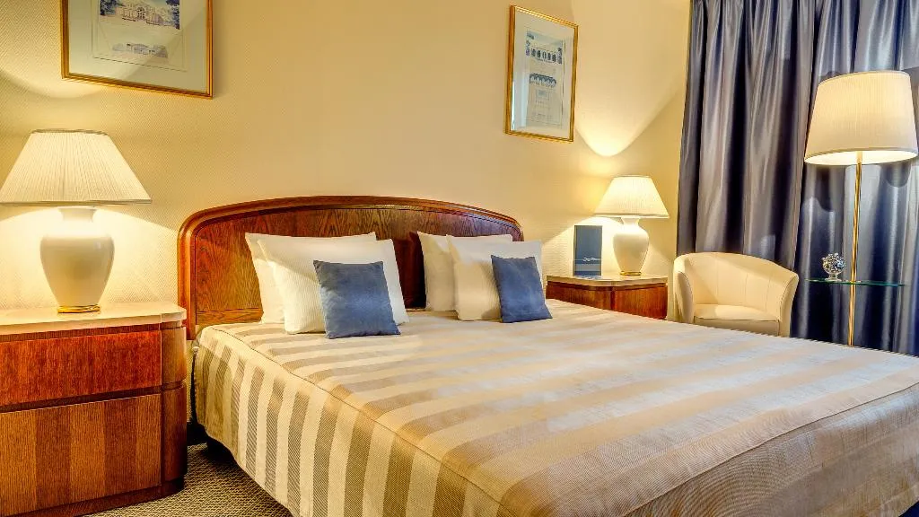 SINGLE STANDARD Room, Booking Hotel Crown Piast & Spa*****, Krakow
