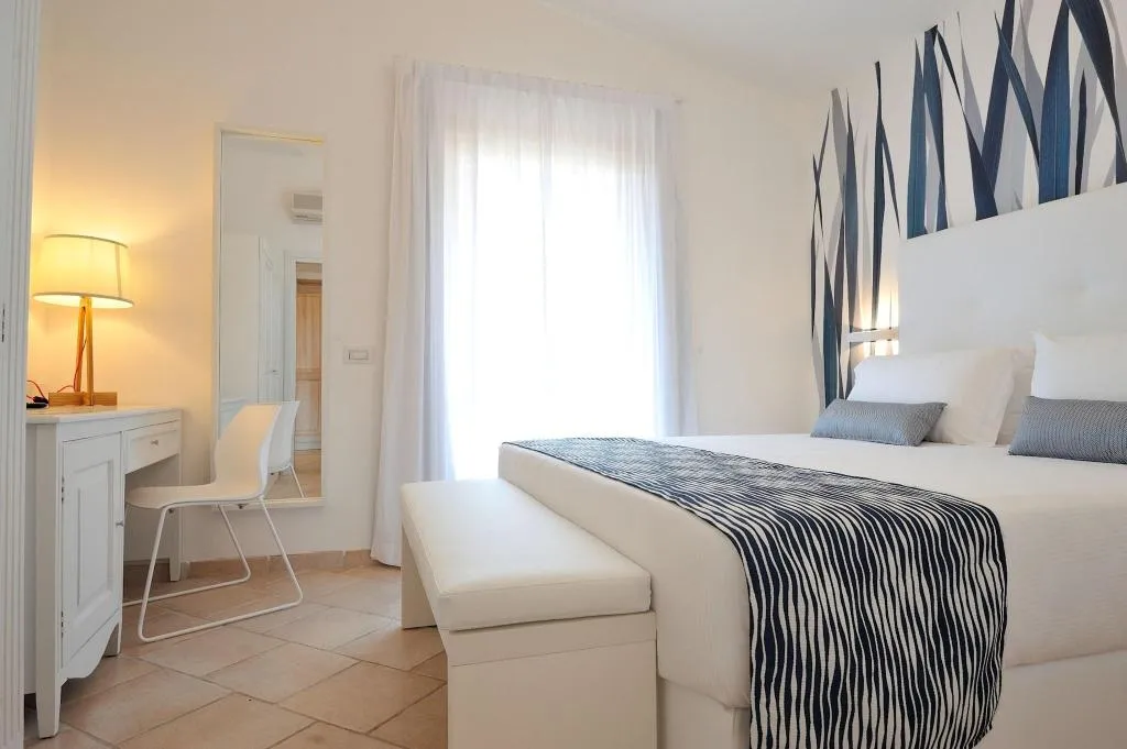 TRIPLE COMFORT Room, Janna'e Sole Resort, Olbia