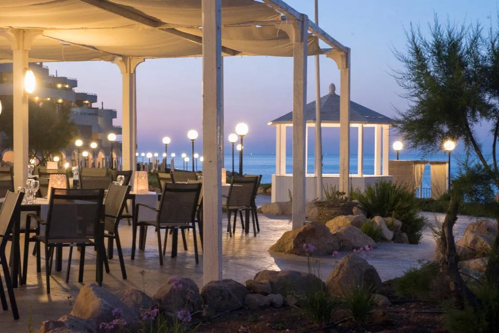 Restaurant, Radisson Blu Resort, Malta St. Julians, Malta