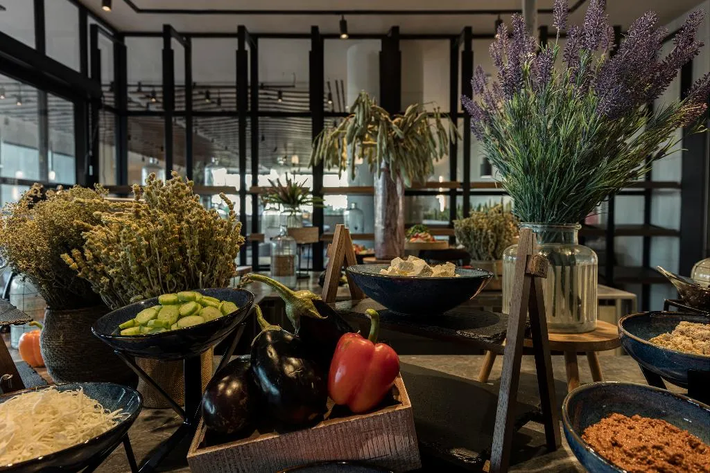 Restaurant, King Jason Zante – Designed For Adults, Zante