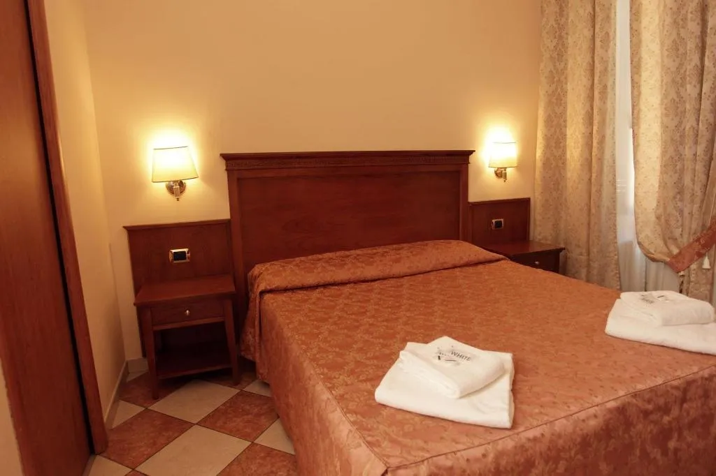 Room, Elegance, Naples