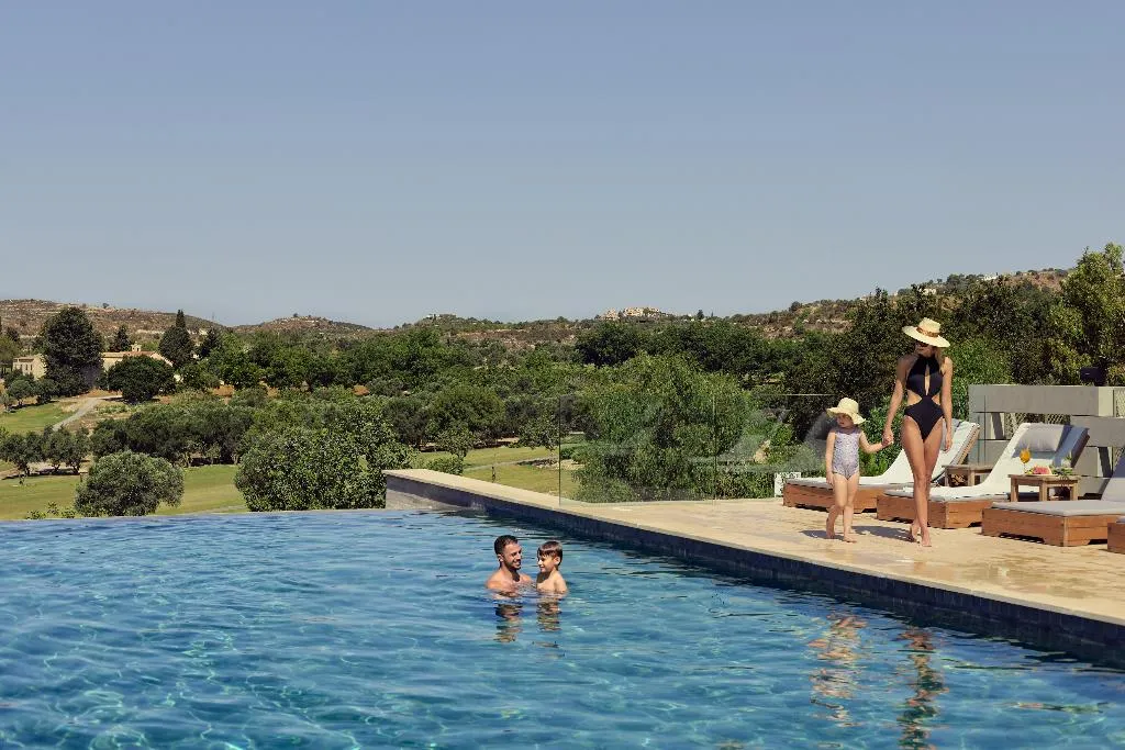 Pool, Minthis Resort, Cyprus