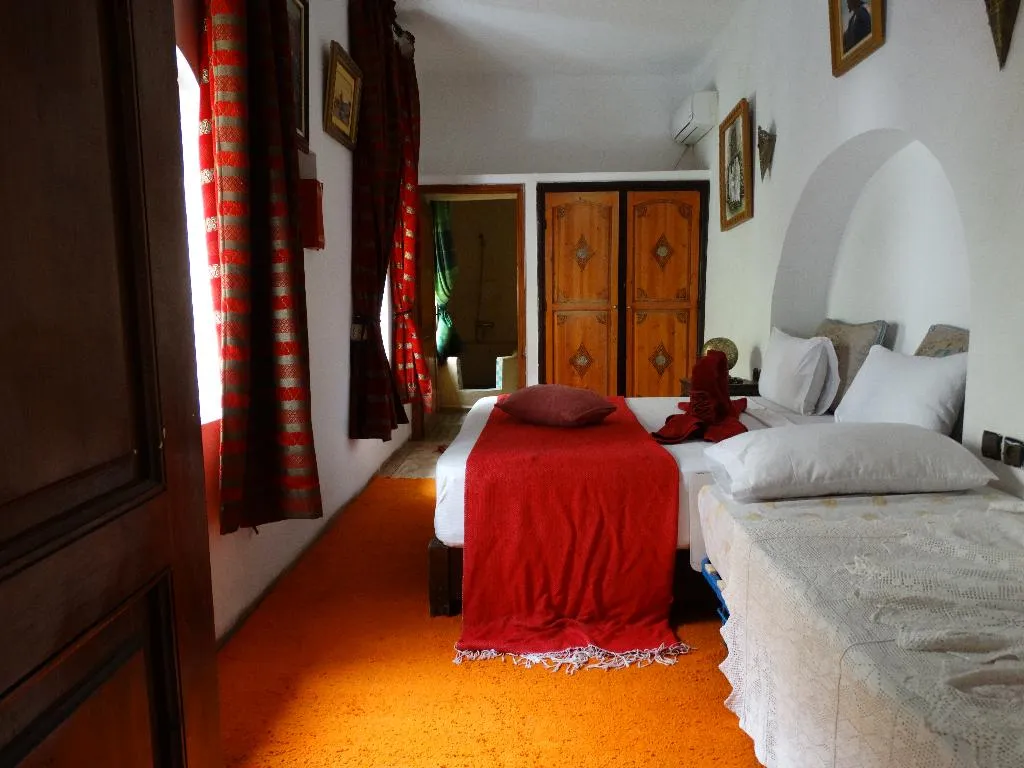 TRIPLE ONE BEDROOM ONE BATHROOM Room, Riad Dar El Bacha, Marrakech