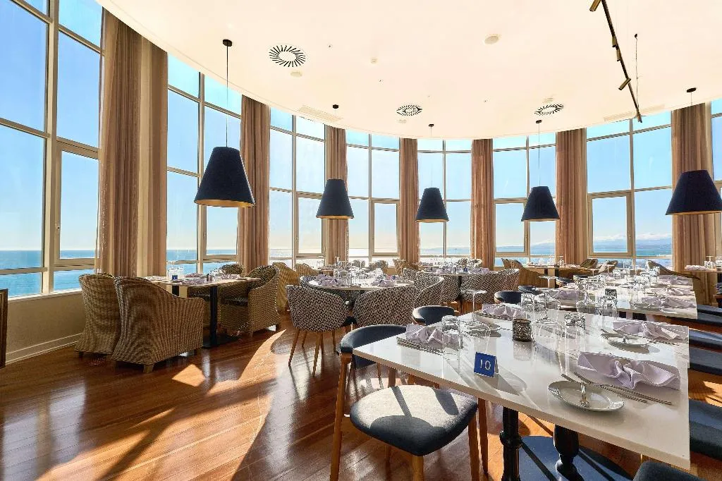 Restaurant, Tryp Lisboa Caparica Mar Hotel, Lisbon