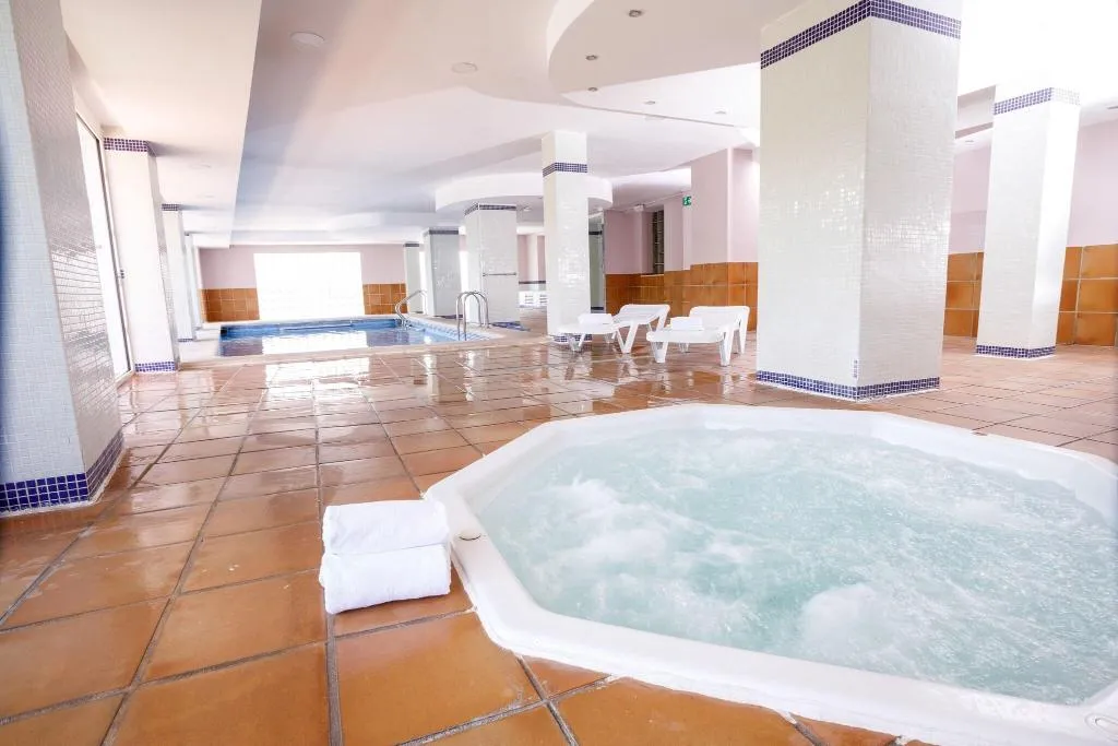 Pool, Tres Anclas, Valencia