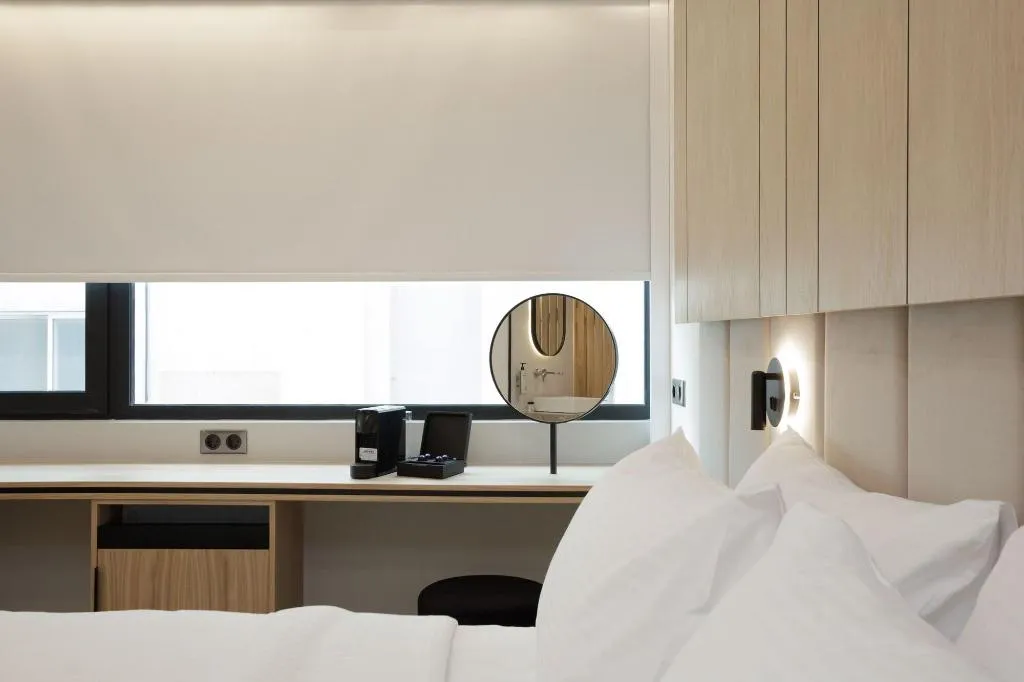 TWIN DELUXE Room, Hilton Garden Inn Athens Syggrou Avenue, Athens