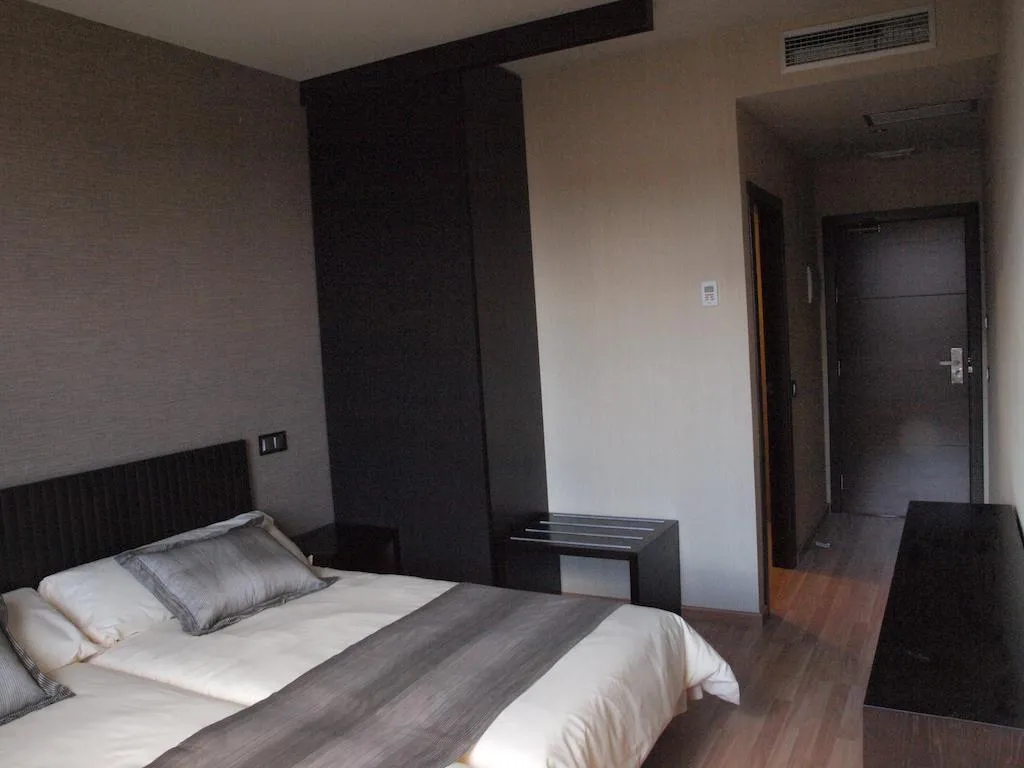 DOUBLE SINGLE USE STANDARD Room, Dinastia Hotel, Madrid
