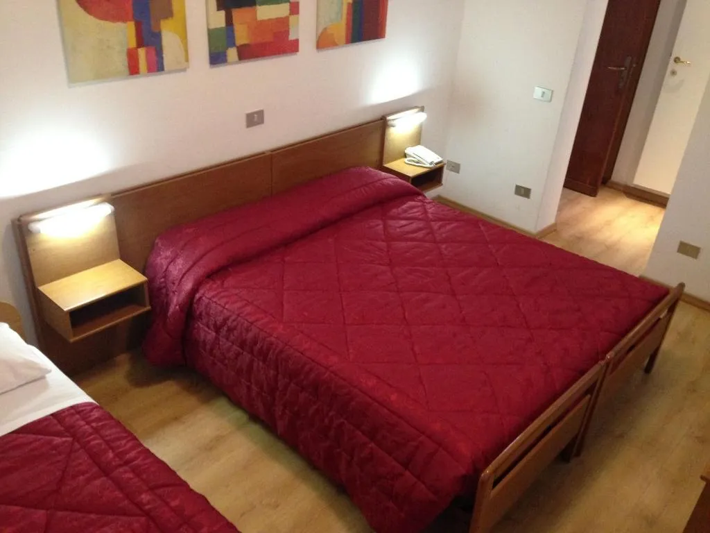 Room, Hotel Caprera, Venice