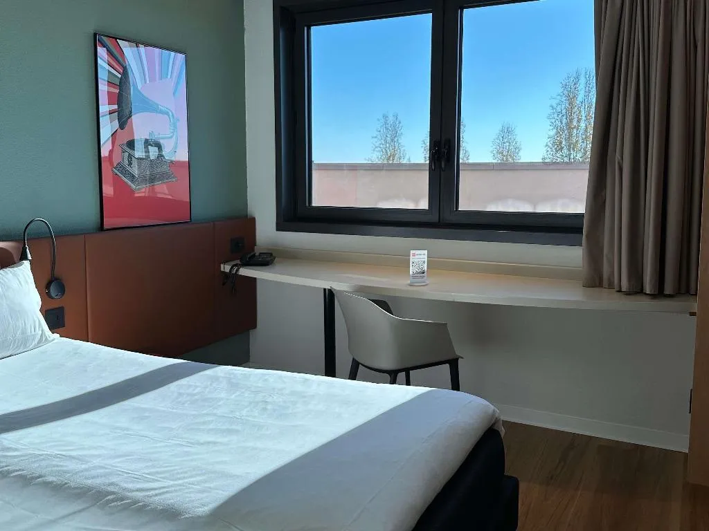 TWIN STANDARD Room, Ibis Roma Fiera, Rome