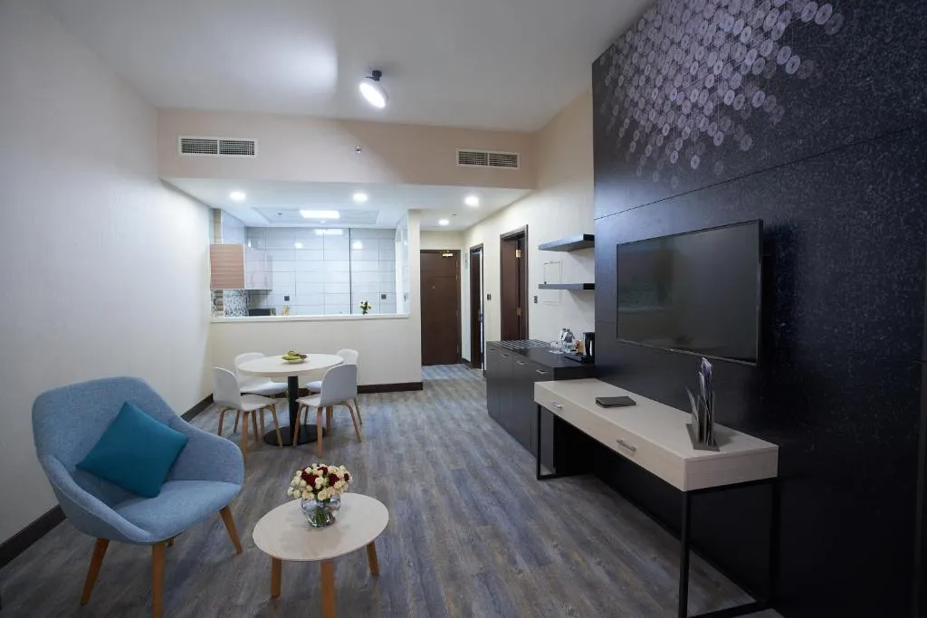 SUITE EXECUTIVE Room, TIME Express Hotel Al Khan, Dubai