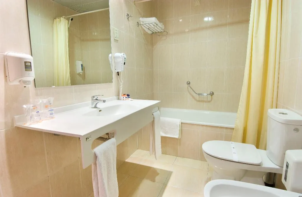 TWIN STANDARD Room, Eurosol Gouveia, Porto