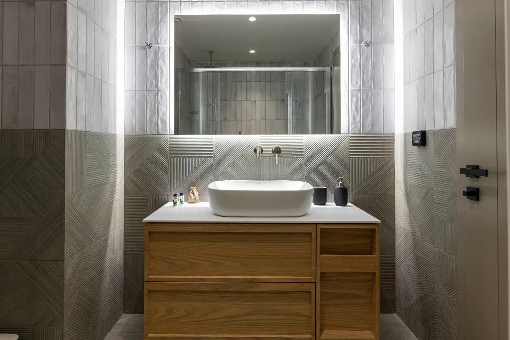 DOUBLE WITH BALCONY Room, Parea, Athens