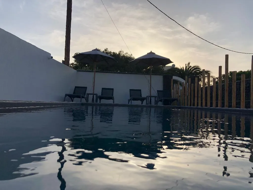 Pool, Dragonfly Villas, Santorini