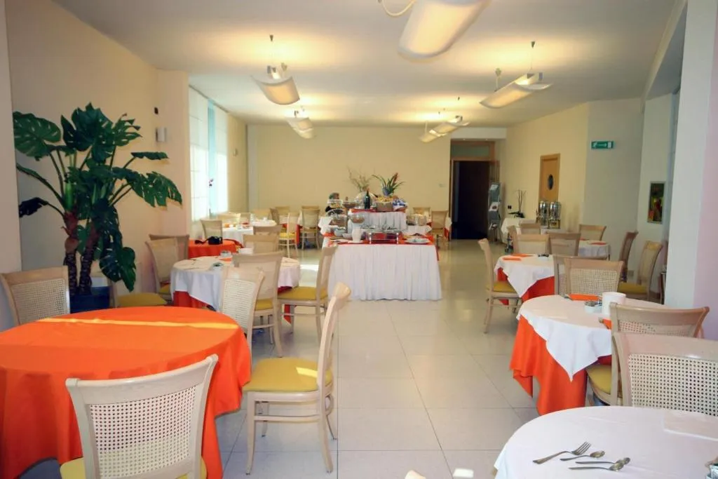 Restaurant, B&B HOTEL Bergamo Executive, Milan