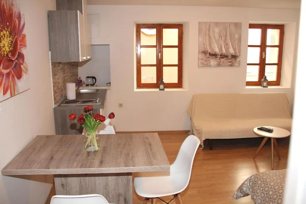 Room, Old Theatre Rooms And Apartments, Split