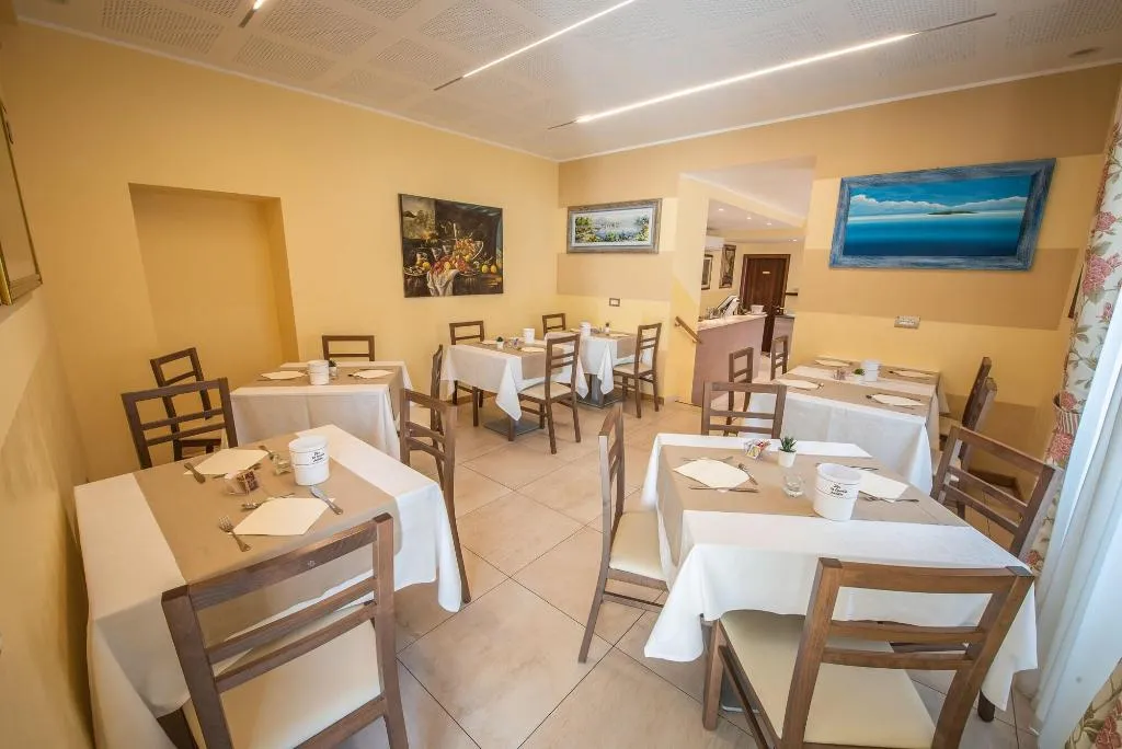 Restaurant, Hotel Rosa, Milan