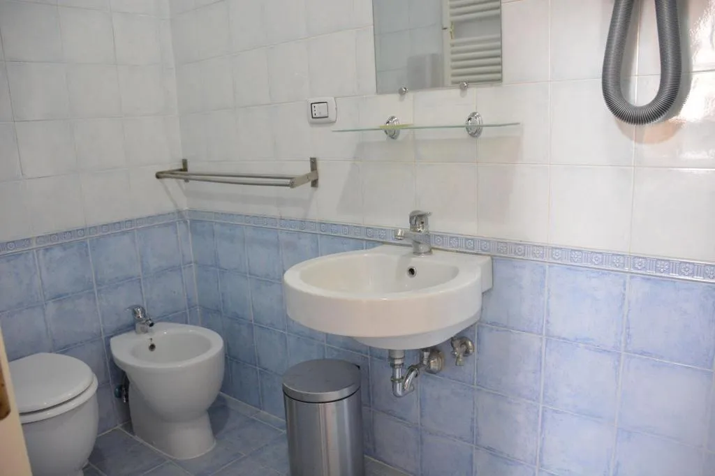 Room, Roma Hotel Srls, Naples