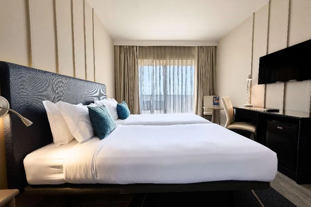 Room, Tryp Lisboa Caparica Mar Hotel, Lisbon