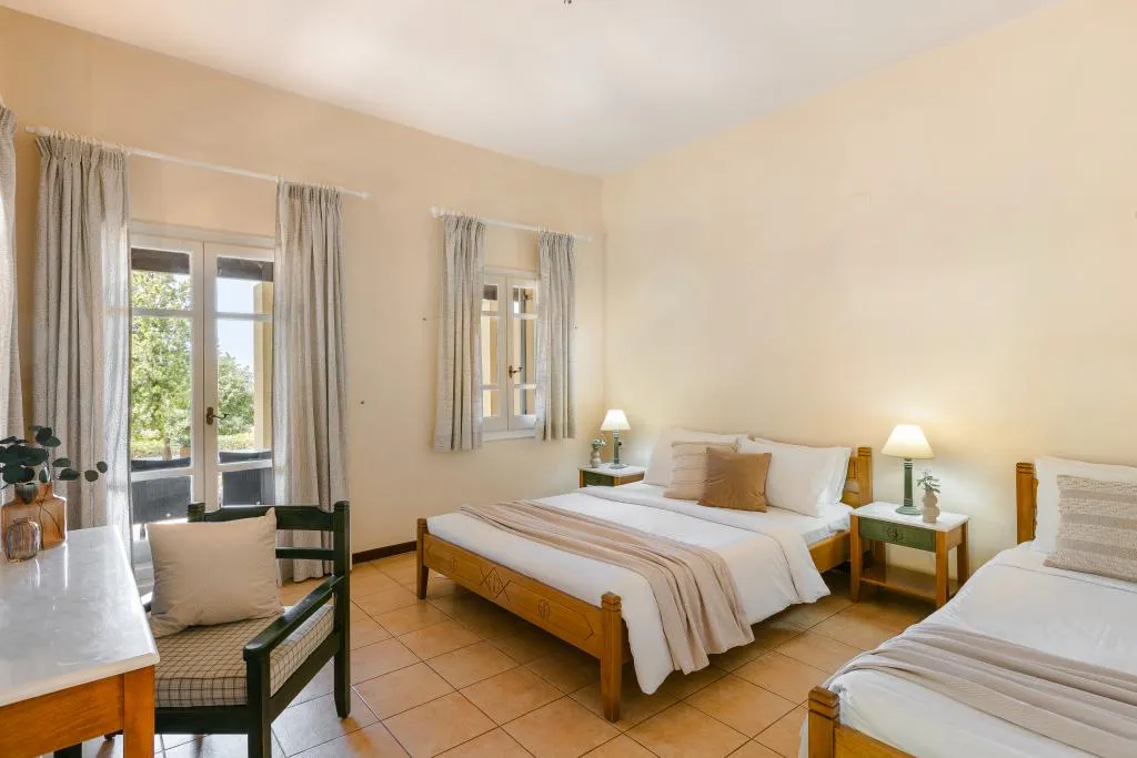 FAMILY ROOM SEA VIEW Room, Century Resort, Corfu