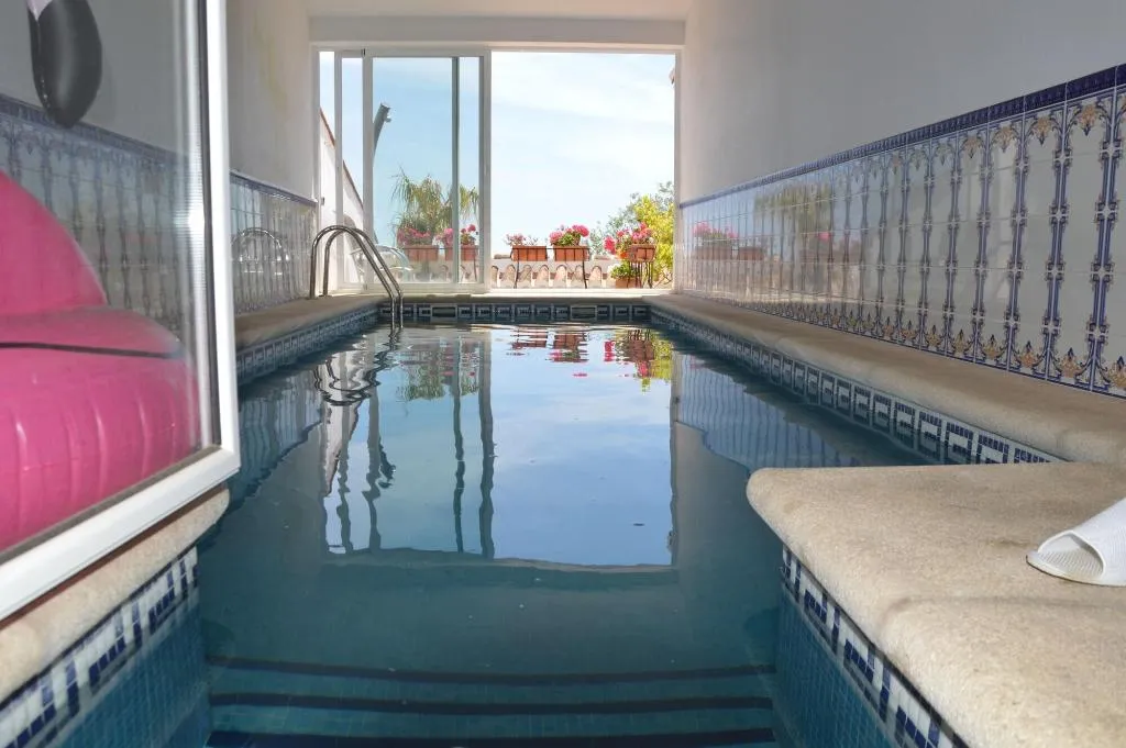 Sports and Entertainment, Casa Roble B&B, Seville