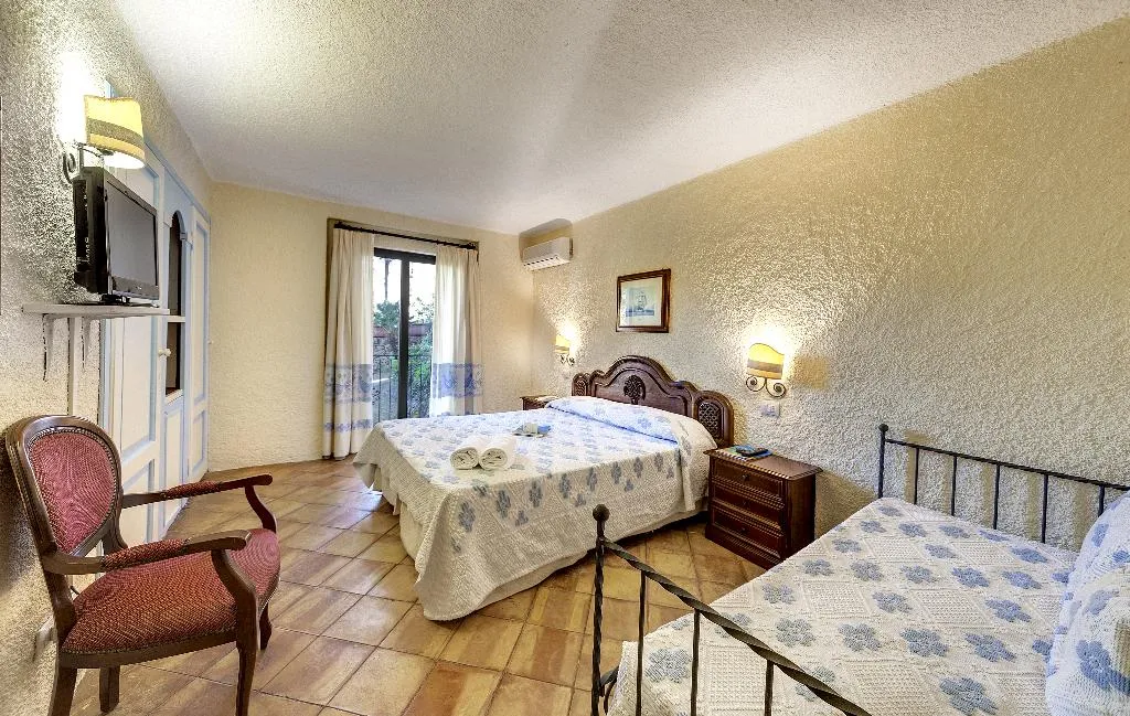 TRIPLE STANDARD Room, Colonna San Marco, Olbia
