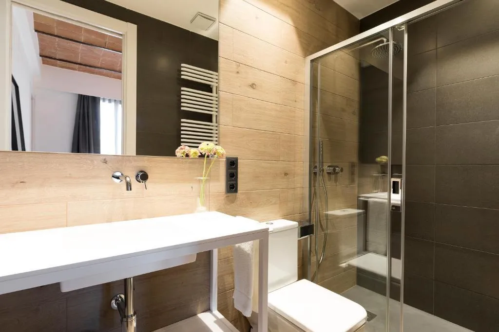 APARTMENT THREE BEDROOMS Room, Aspasios Sagrada Familia Apartments, Barcelona