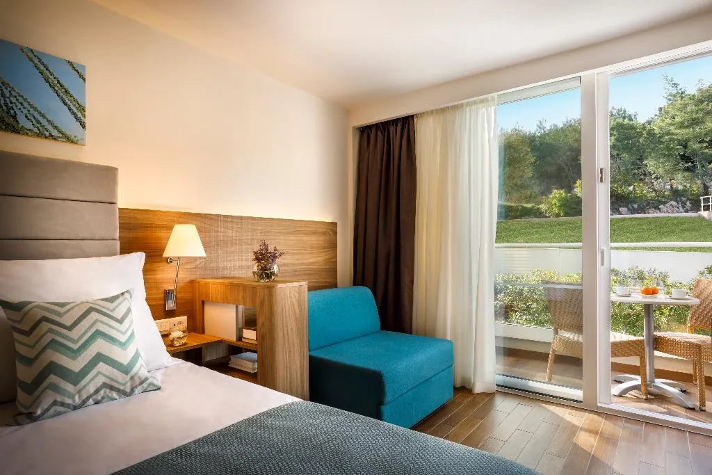 TRIPLE SUPERIOR WITH BALCONY Room, Valamar Bellevue Resort, Istria