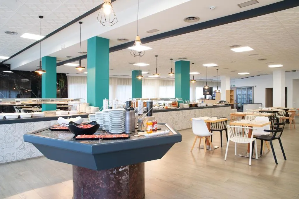 Restaurant, Hotel Lloret Santa Rosa by Pierre & Vacances, Costa Brava