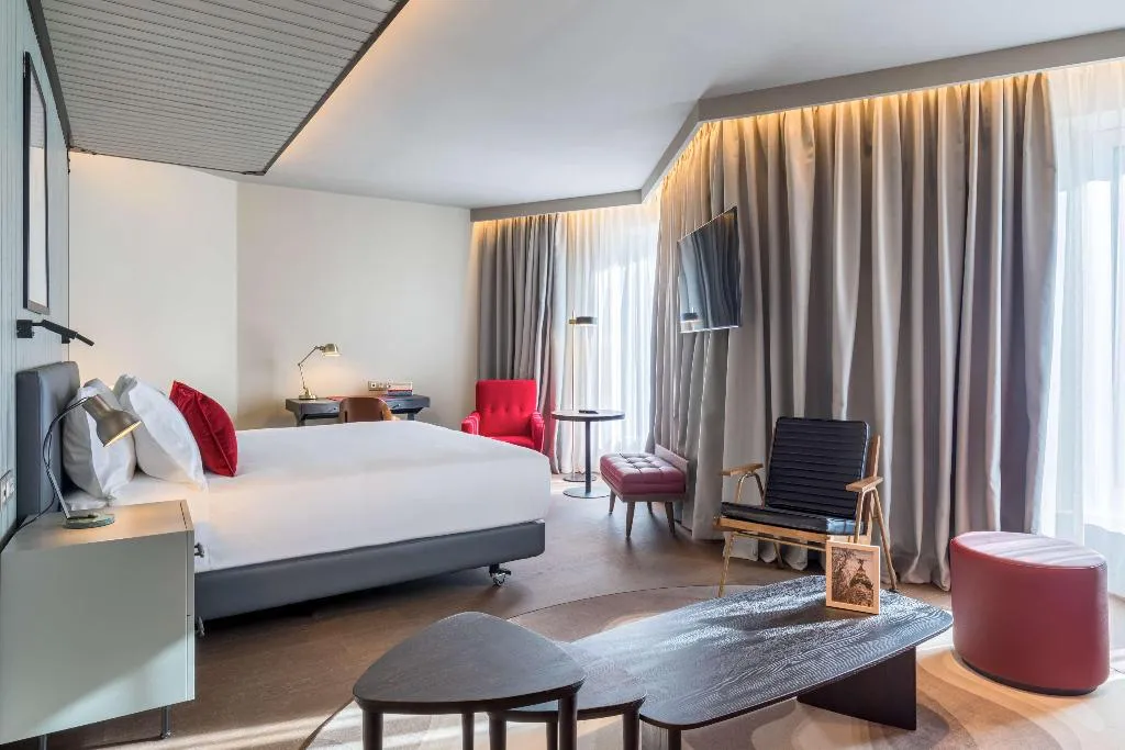 SUITE CITY VIEW ONE BEDROOM Room, Canopy by Hilton Madrid Castellana, Madrid