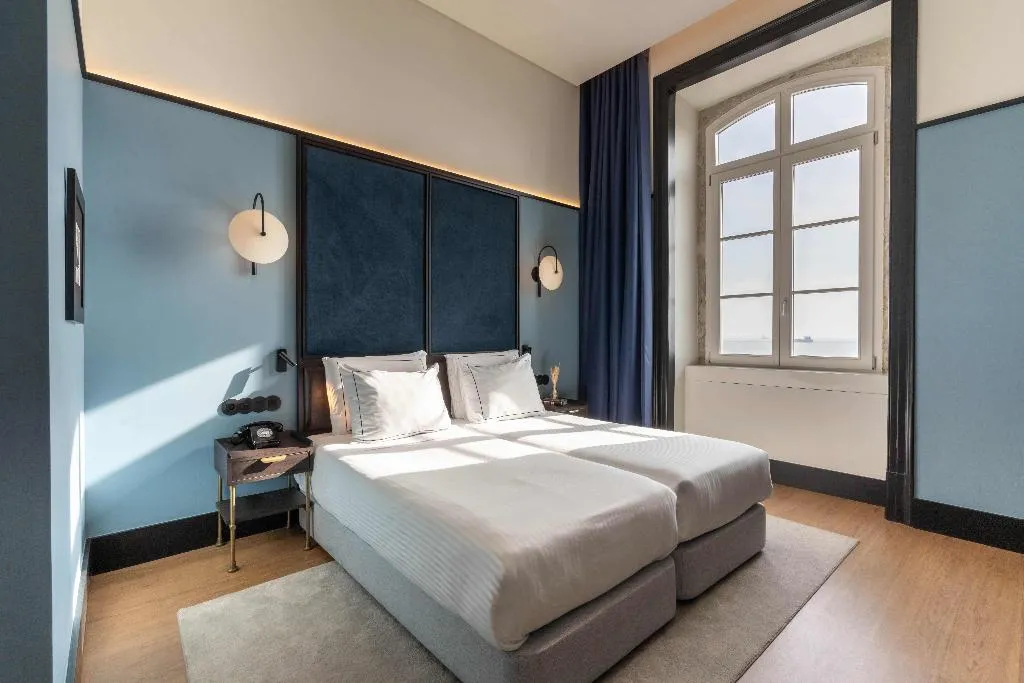 DOUBLE SUPERIOR RIVER VIEW Room, The Editory Riverside Santa Apolonia Hotel, Lisbon