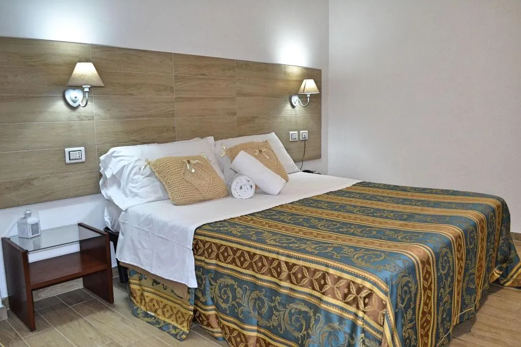 Room, Hotel La Bussola, Rome