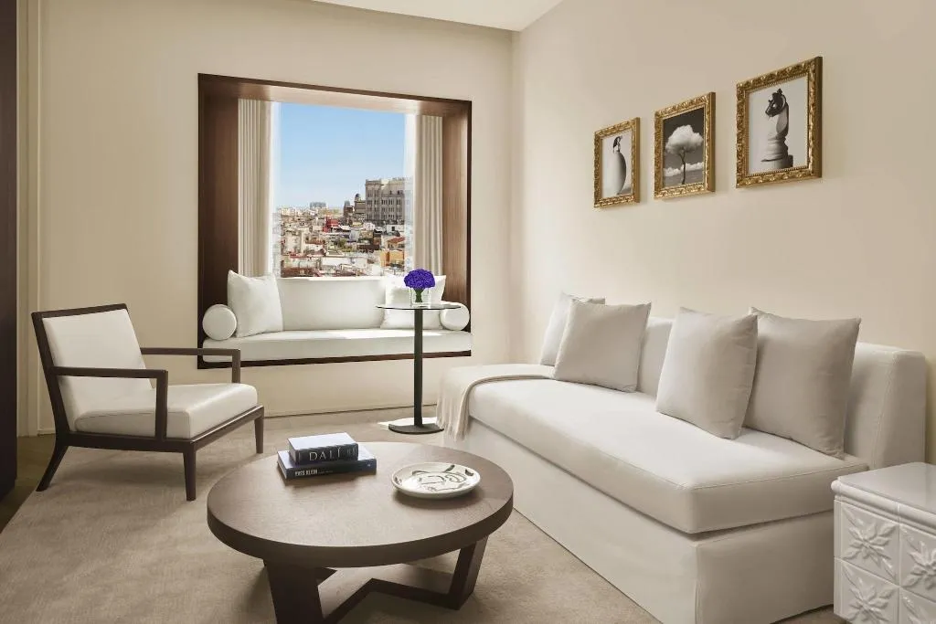 Room, EDITION Barcelona, Barcelona
