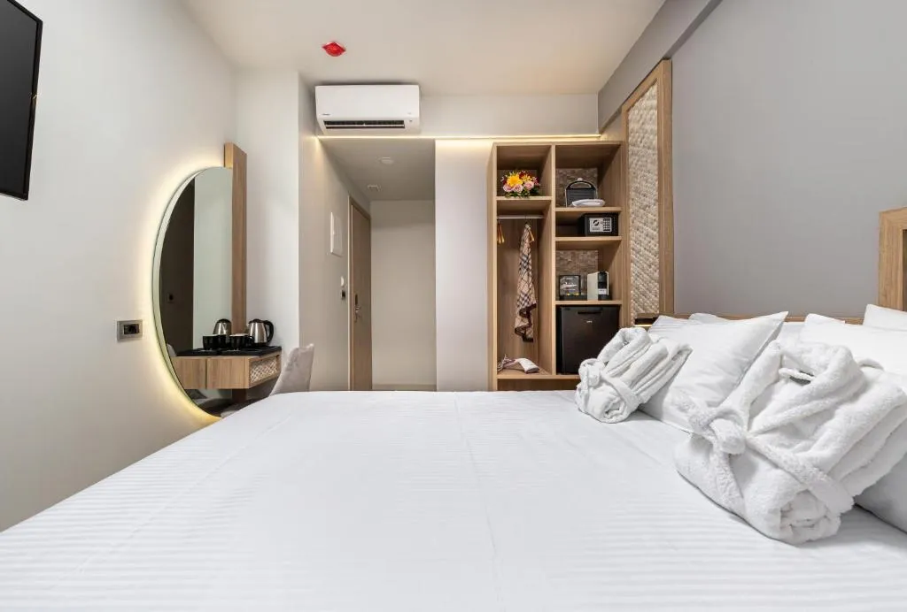 DOUBLE DELUXE Room, Metropolitan Pearl Boutique Hotel, Crete