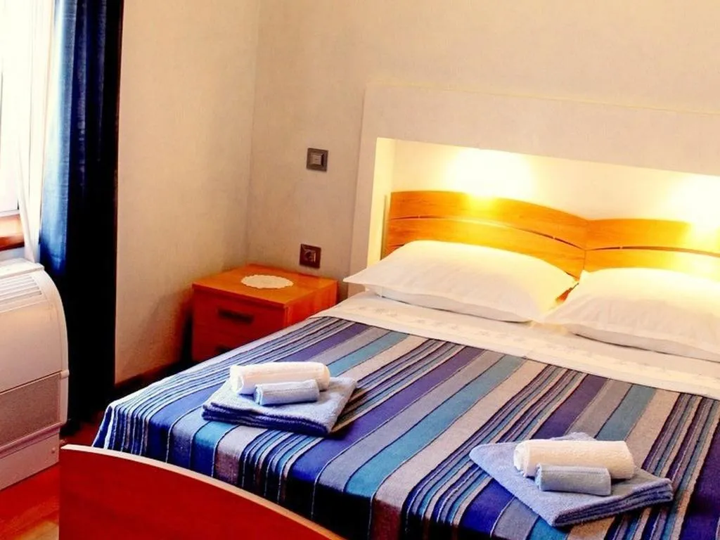 APARTMENT CAPACITY 3 Room, Apartments Salu - adults only, Istria