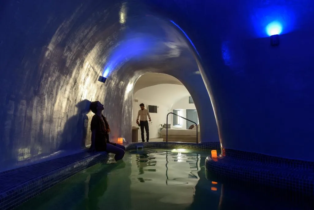 SUITE CAPACITY 2 Room, Pegasus Suites & Spa, Santorini