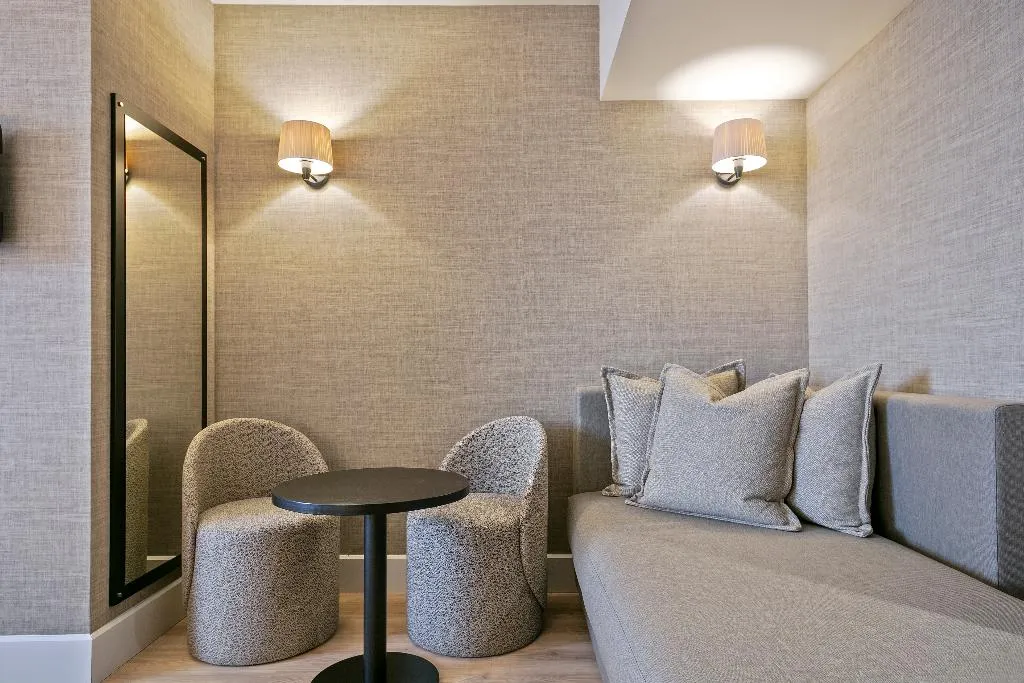 TRIPLE SUPERIOR Room, Acta City 47, Barcelona