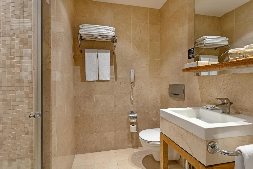 JUNIOR SUITE STANDARD Room, Titanic Deluxe Lara, Antalya