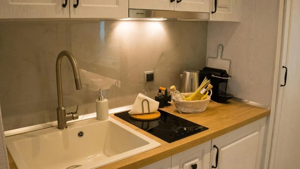 Room, Costa Domus Blue Luxury Apartments, Thessaloniki